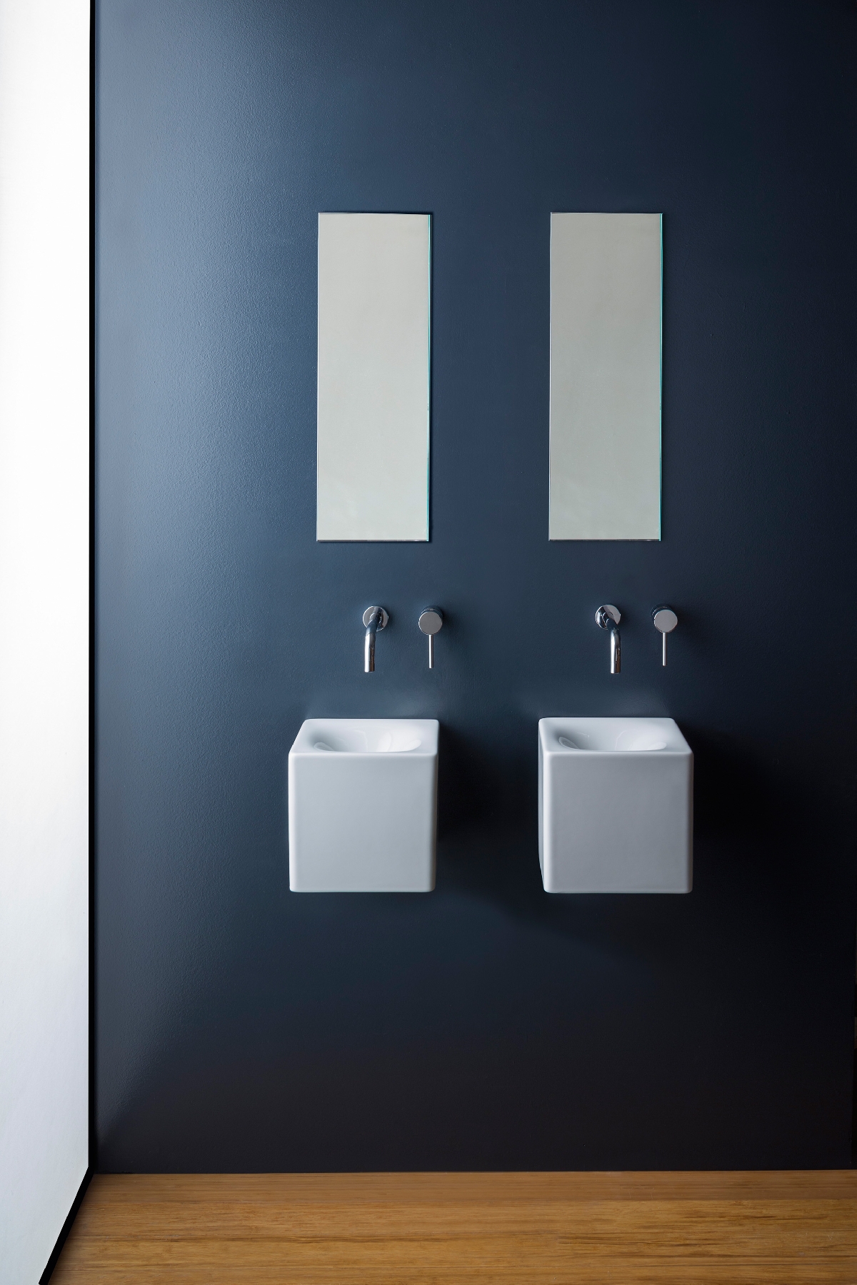 Cube 24 H24 by Scarabeo